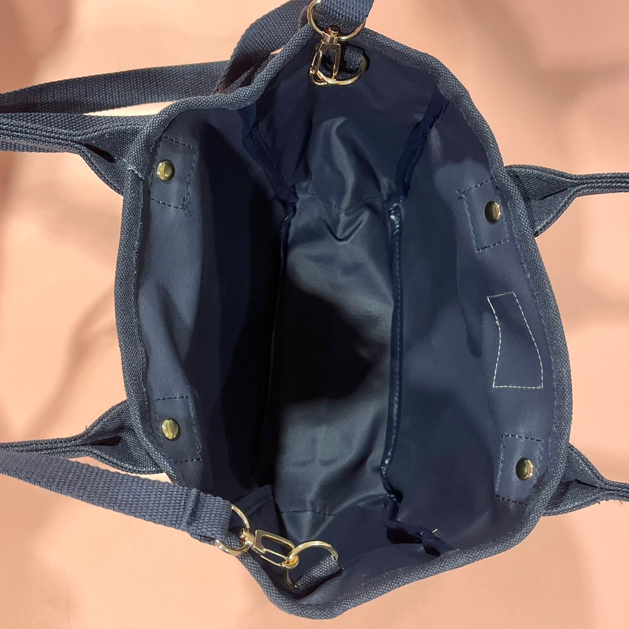 3ポケット キャンバス風トートバッグの内側画像