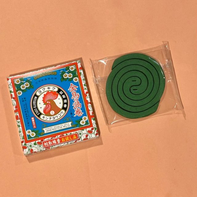 ミニサイズ蚊取り線香と箱