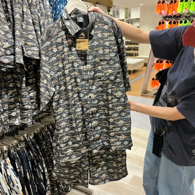 サカナ柄のセットアップ