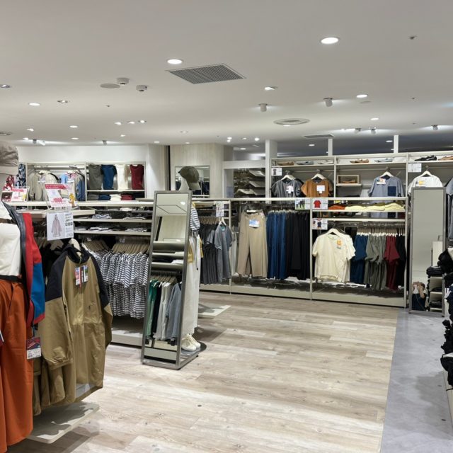 ワークマン女子の店内