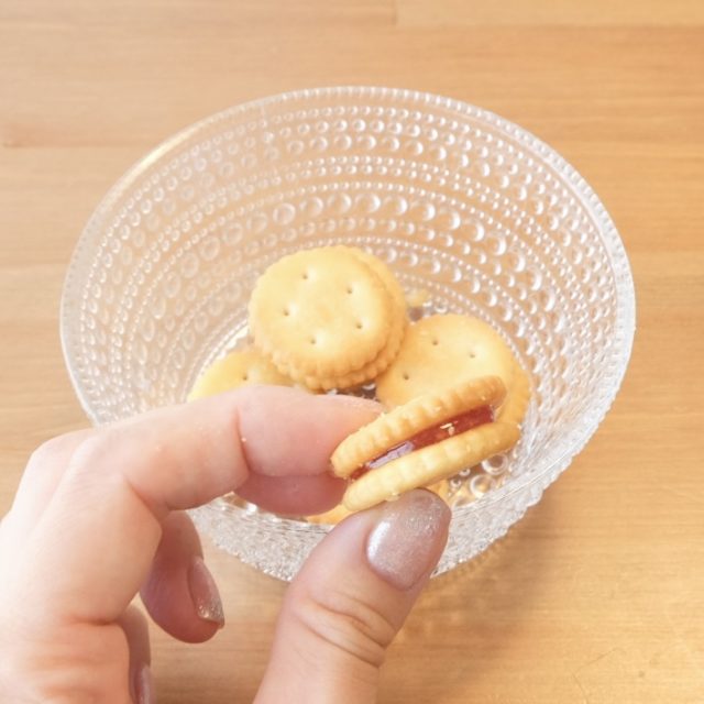 いちごジャムを見せた写真