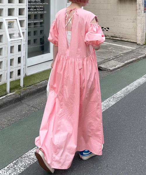 Alley by w closetのピンクの「ショルダースリットパフスリーブワンピース」の着用画像