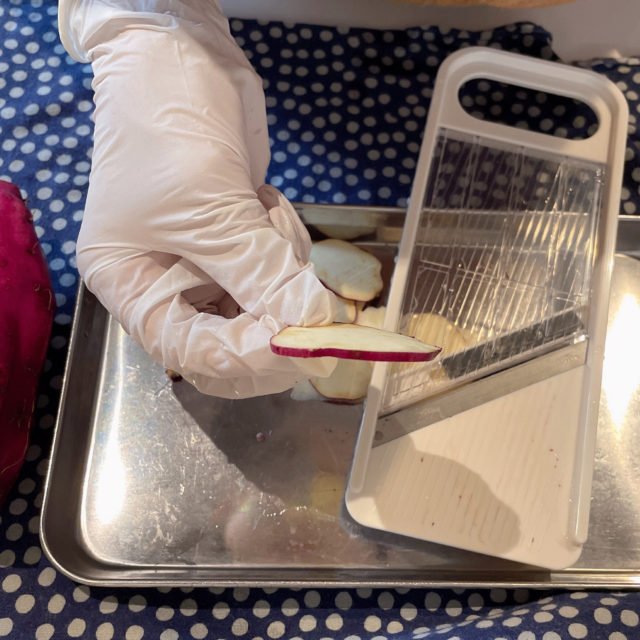 さつまいもをスライスした写真