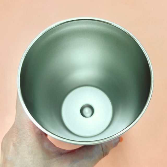 ディズニーの真空断熱タンブラー･中身