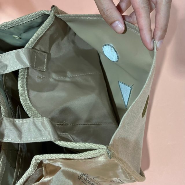 DANBOARD ポーチつき9ポケットバッグ･外側前面のポケット