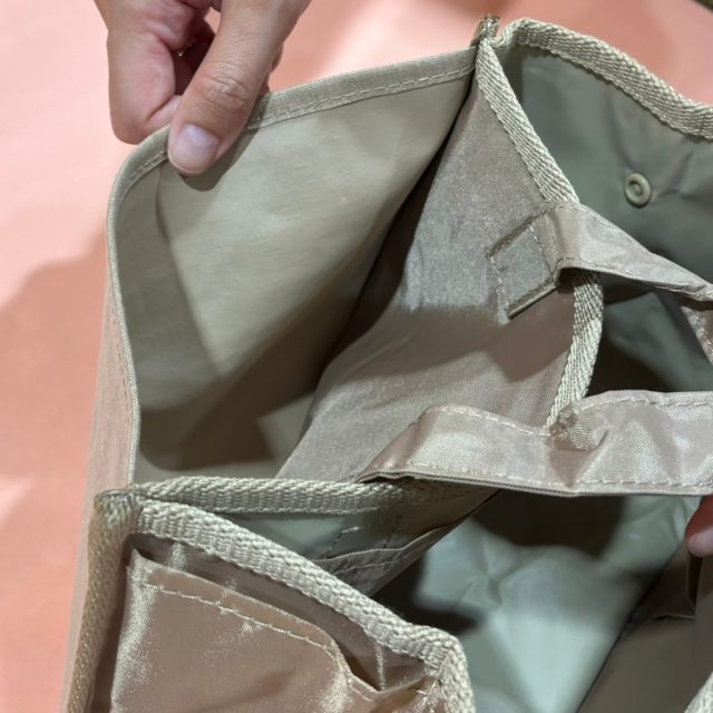 DANBOARD ポーチつき9ポケットバッグ･外側後面のポケット