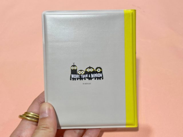 電子メモ帳の裏面のカバー