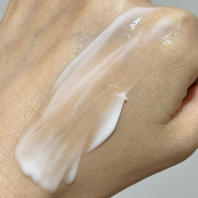 エファクラH イソバイオーム クリームの写真