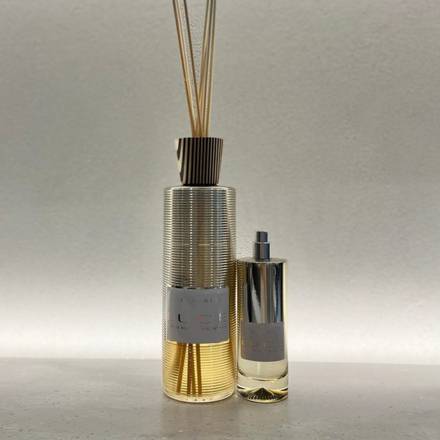 ルーチェルームディフューザーの物撮り