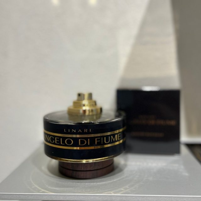 アンジェロ ディ フューメの物撮り