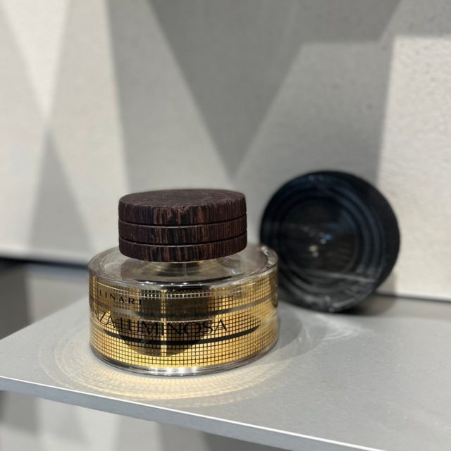 エレガンツァ ルミノーザの物撮り