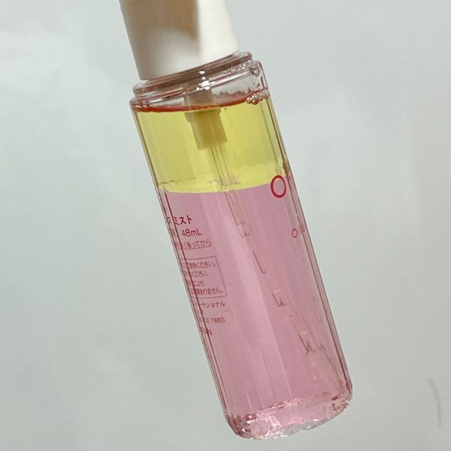 オイル層×美容液層の2層式がかわいいOh!Baby オイル&エッセンス ミスト