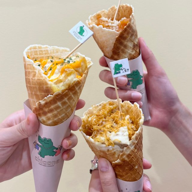 CHICONEのワッフルメニュー3つの物撮り