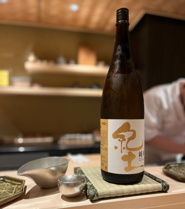 寿司の日本酒
