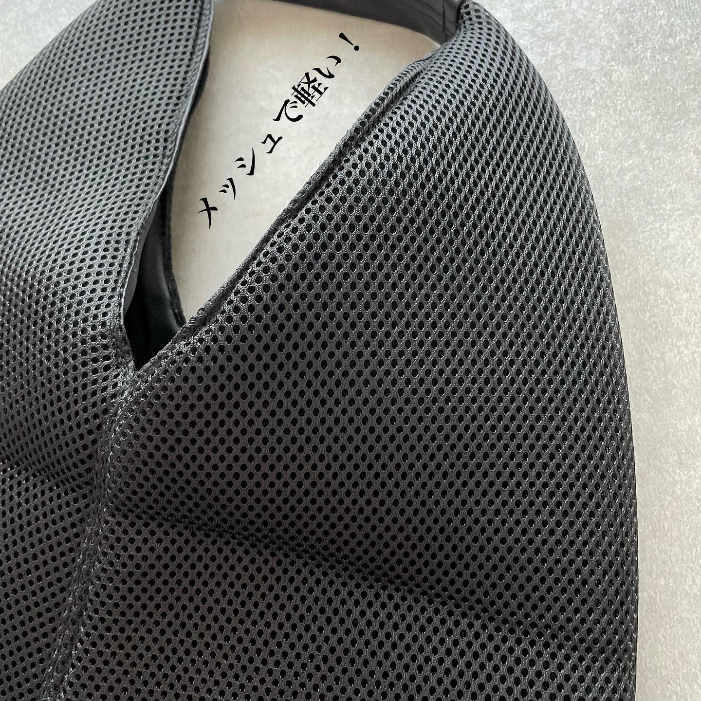 メッシュトライアングルバッグ