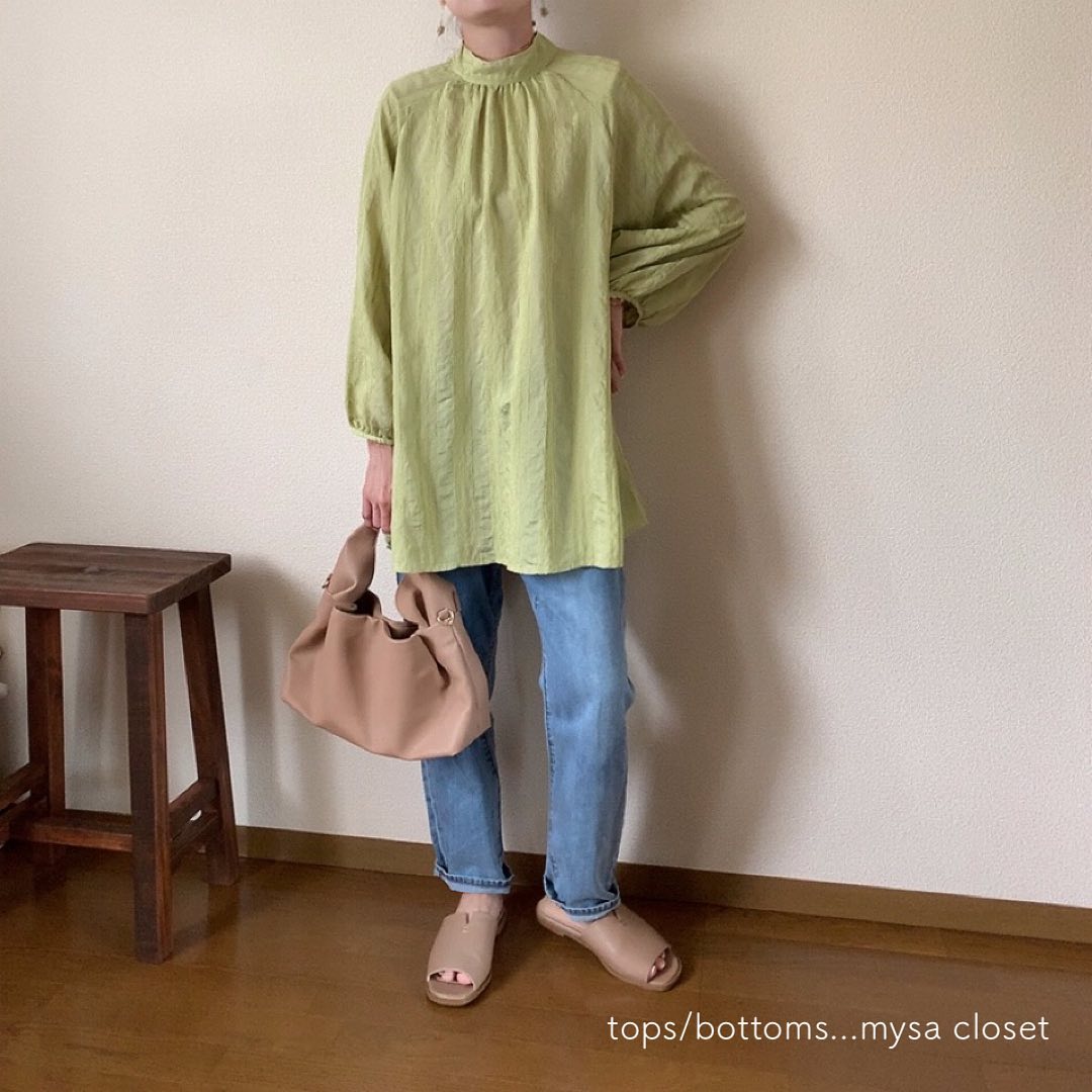 TNKモールストライプBL、イエローとブルーデニムのコーデ画像