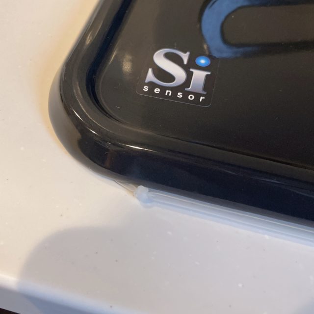 チューブの端を結んだ写真