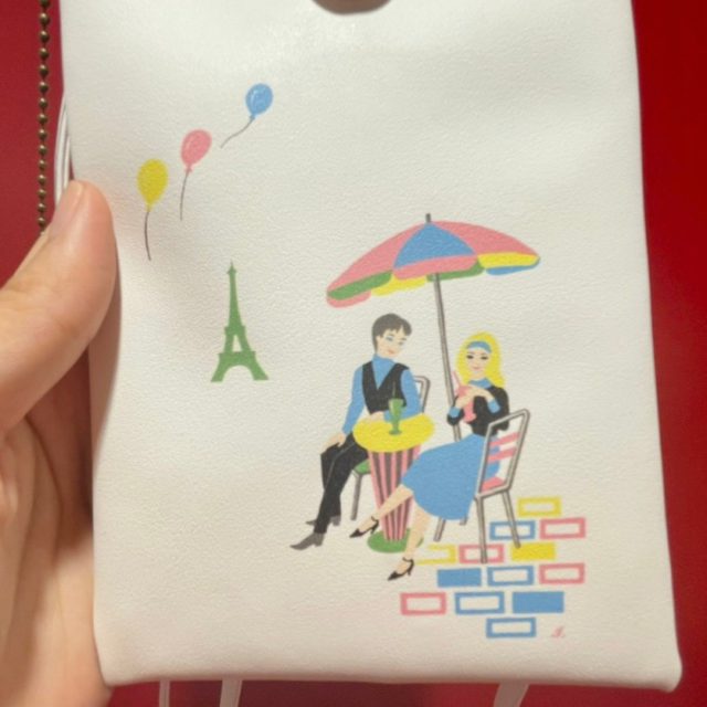 近江屋洋菓子店 レトロかわいいスマホポーチのデザイン