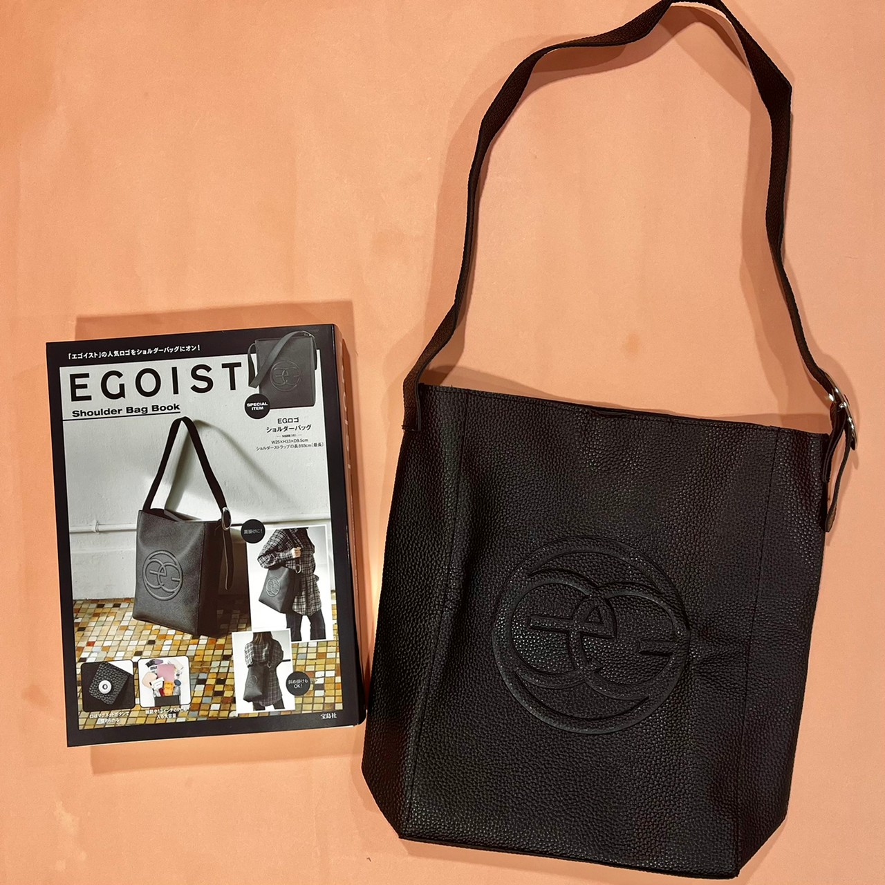 EGOIST Shoulder Bag BookとEGロゴショルダーバッグ