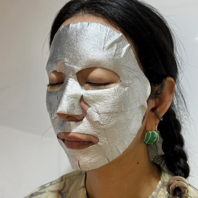 ホワイト ラディアンスマスクの写真