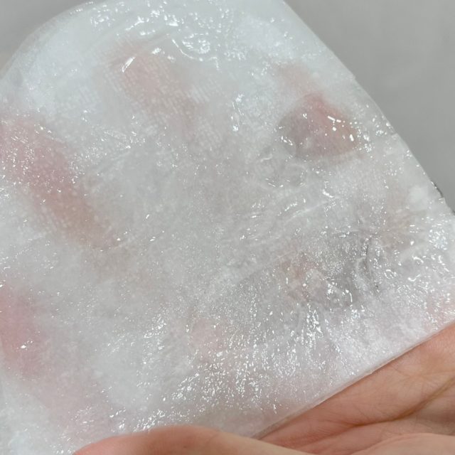 スキンフィット エッセンシャルマスクの写真