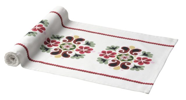 刺繡の入ったテーブルランナー