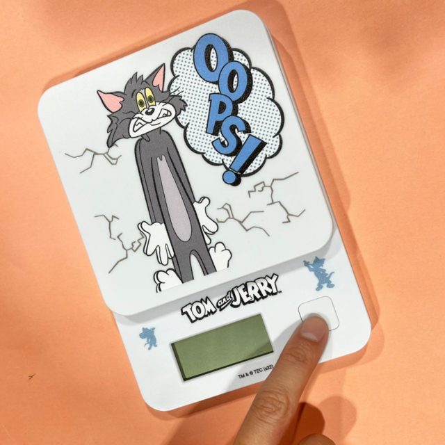 トムとジェリーのキッチンスケール･電源ボタン