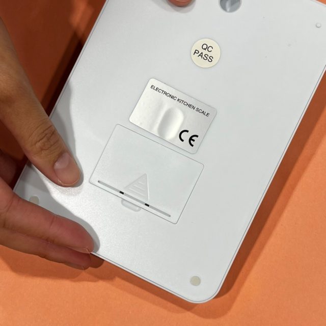 トムとジェリーのキッチンスケール･電池を入れる場所