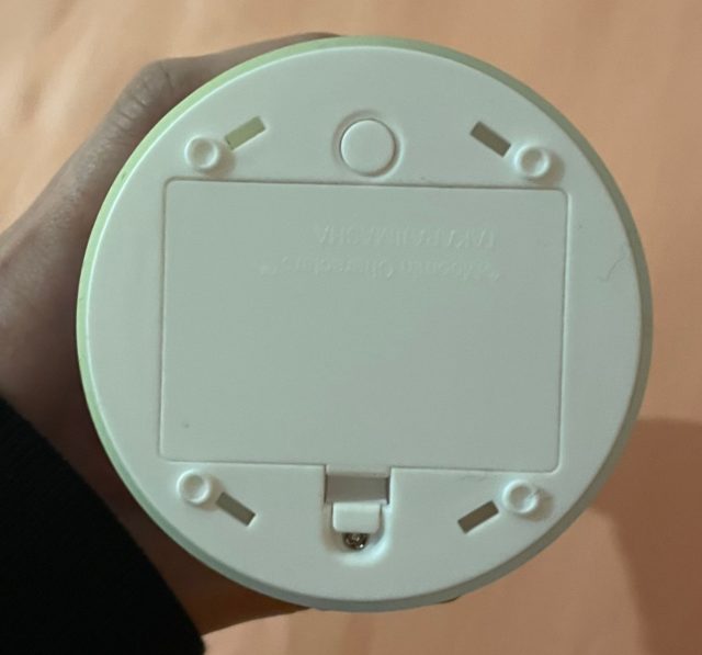 ムーミンやしきのライト･電池を入れる場所