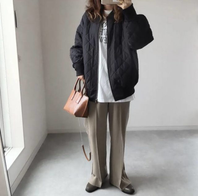 リバーシブルブルゾンのキルティングコーデ