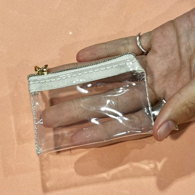 マルチケースについている透明ケース