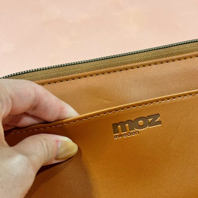 財布の裏側にあるポケット