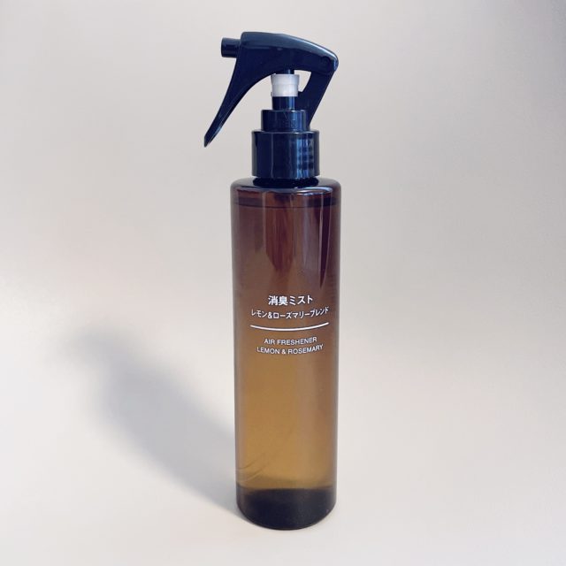 消臭ミスト置き撮り写真