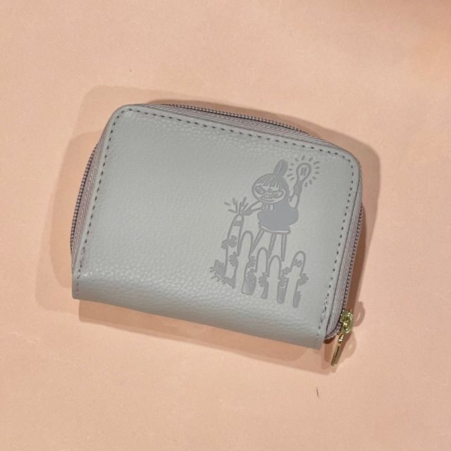 スモーキーピンクの財布