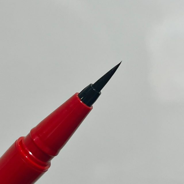 ジョリ・エ ジョリ・エ リキッドアイライナーの筆