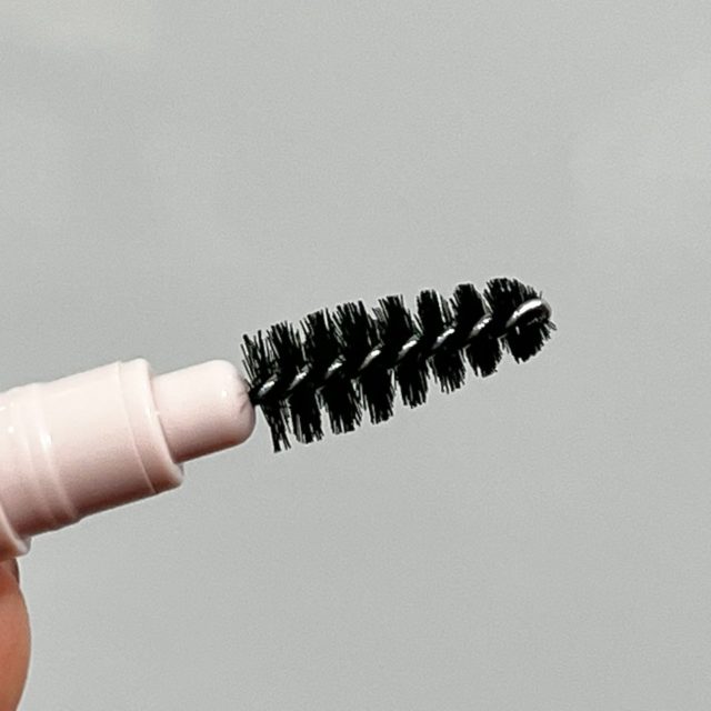 メロウドローアイブロウの写真