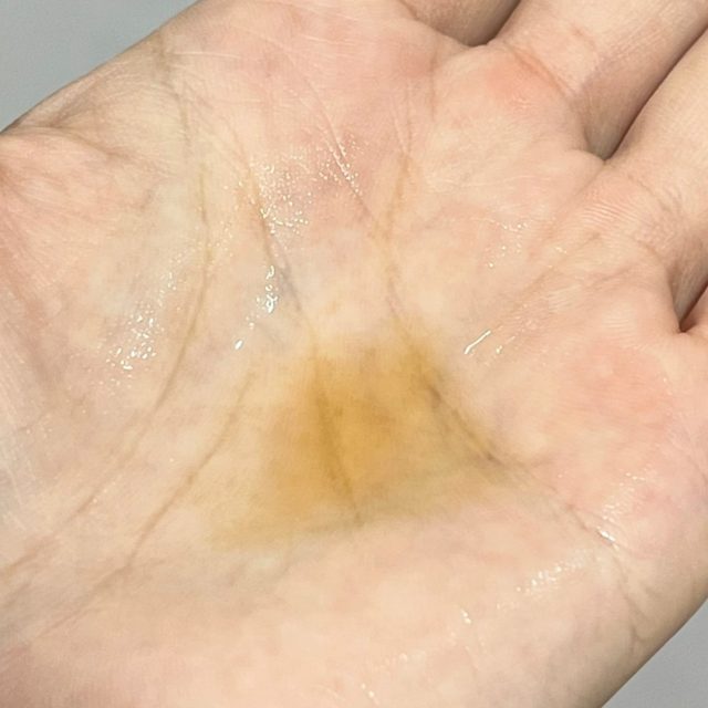 ブラックティー ユース トリートメント エッセンスの写真