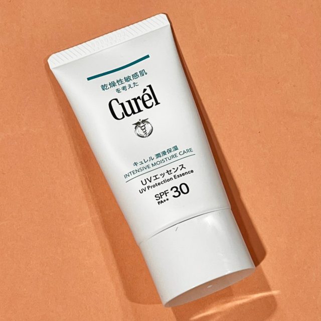 潤浸保湿 UVエッセンスの写真