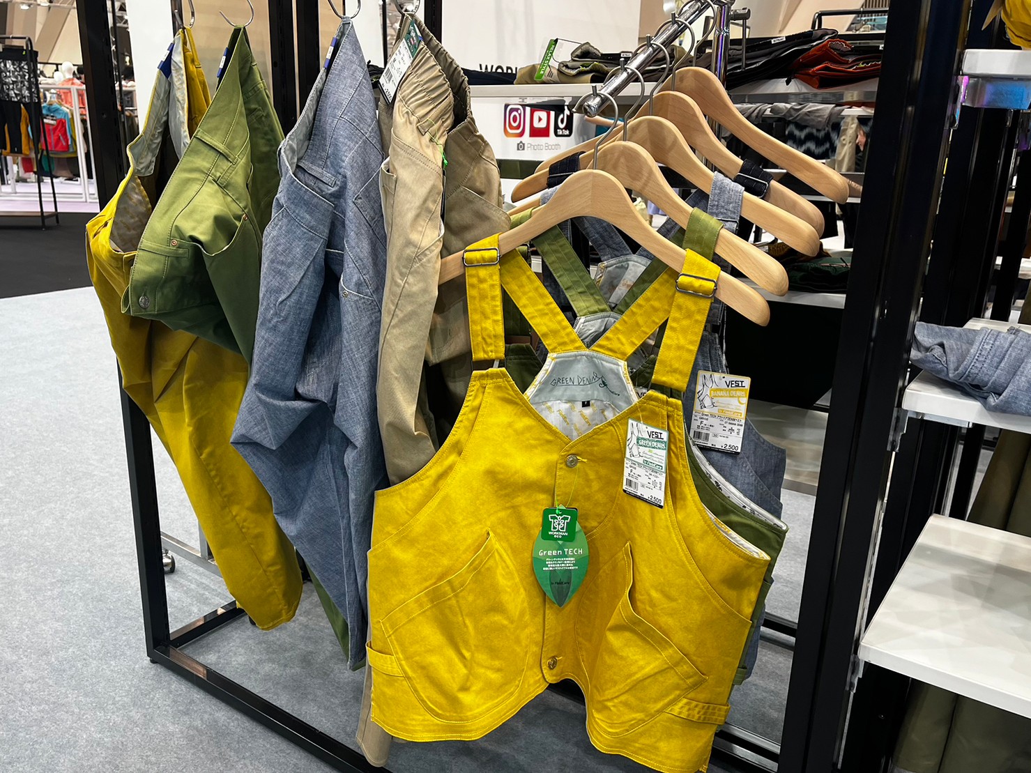 GreenTECH製品が陳列されている画像