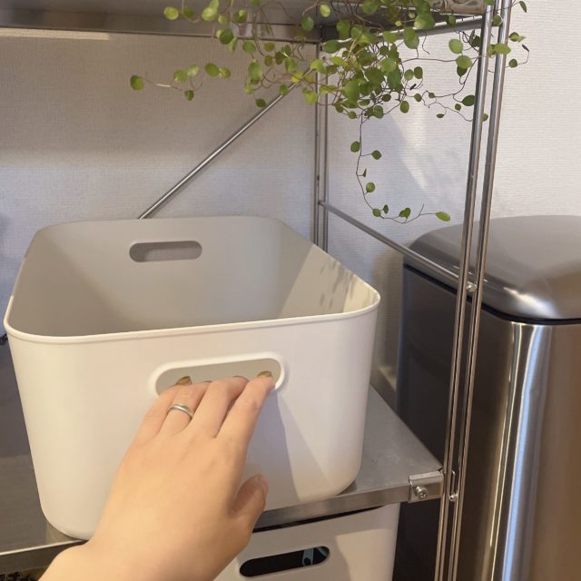 取手を持って引き出す写真