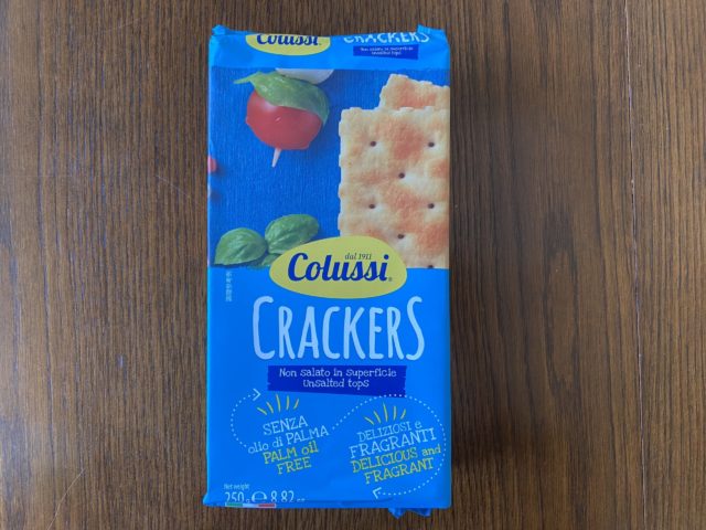 コルッシプレーンクラッカーのパッケージ