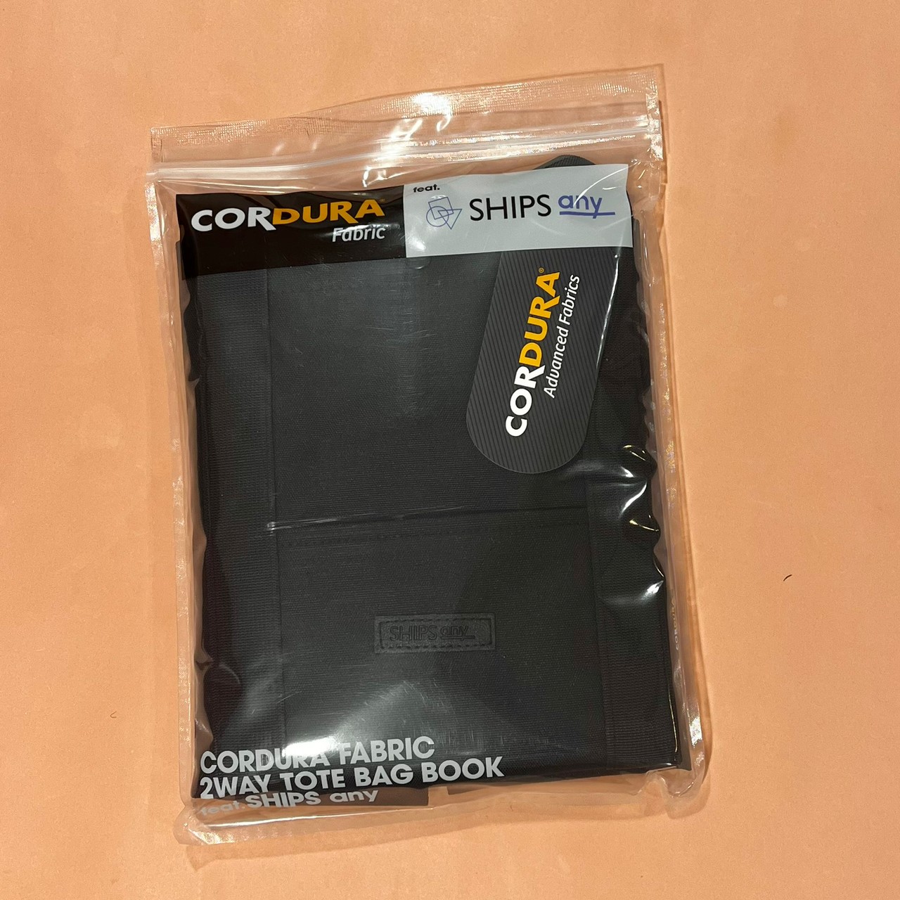 包装された2WAY TOTE BAG