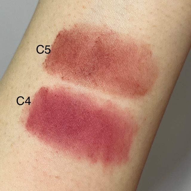 INTO U カスタマイズエアリーリップマッドの写真