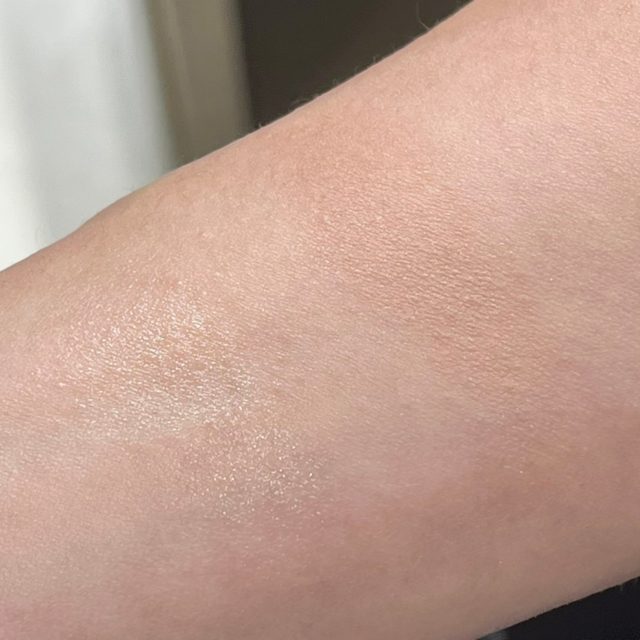 ルナソルのコスメの写真