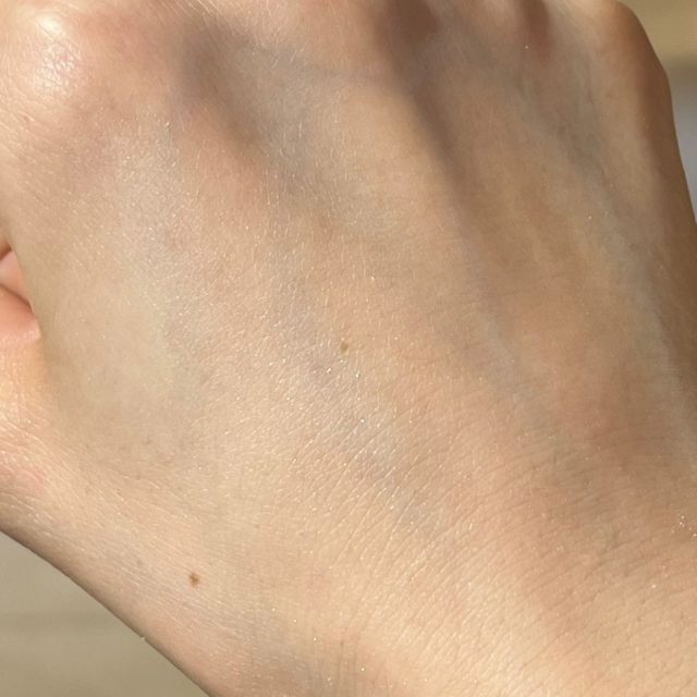 ルナソルのコスメの写真