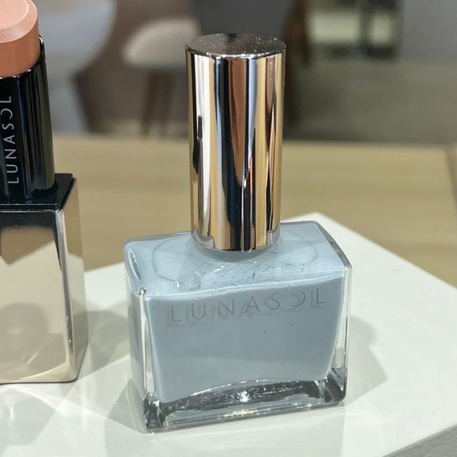 ルナソルのコスメの写真