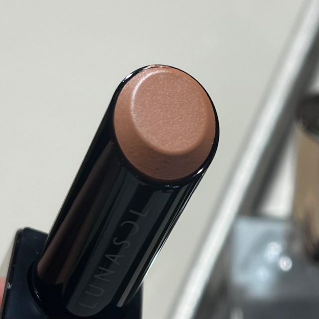 ルナソルのコスメの写真