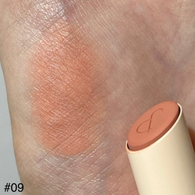 ロムアンド ゼロマットリップスティックの写真