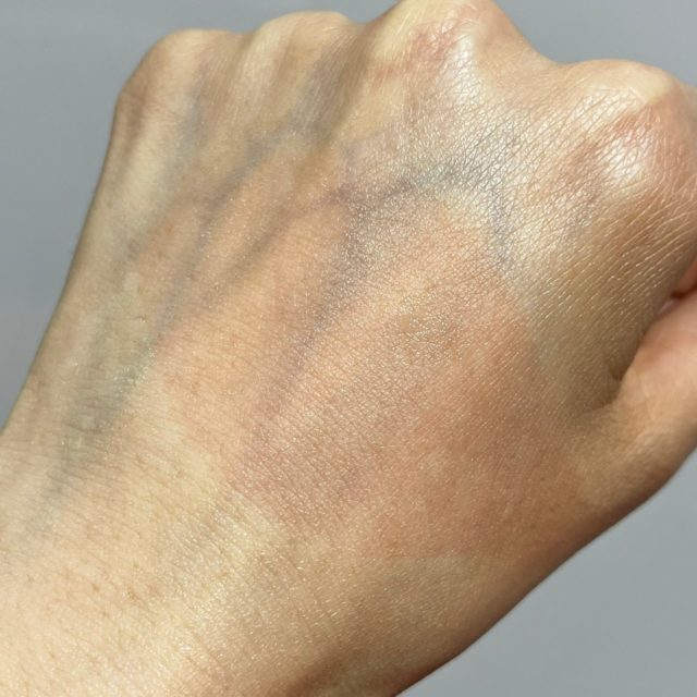 ベースケア セラムの写真