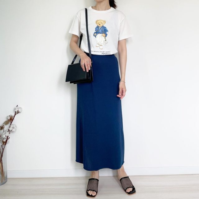 ポロベアTシャツ×UNIQLO and Mame Kurogouchiのブルーの「3Dリブロングスカート」